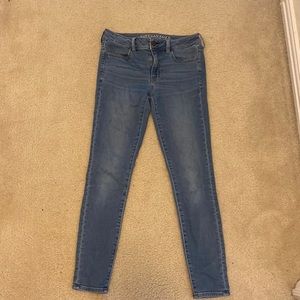 American Eagle Outfitters jeggings, super stretch, in size 6